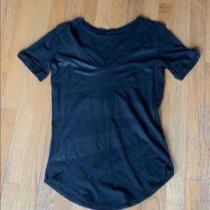 Lululemon Size 2 Striped T-shirt with Cuff Sleeves
